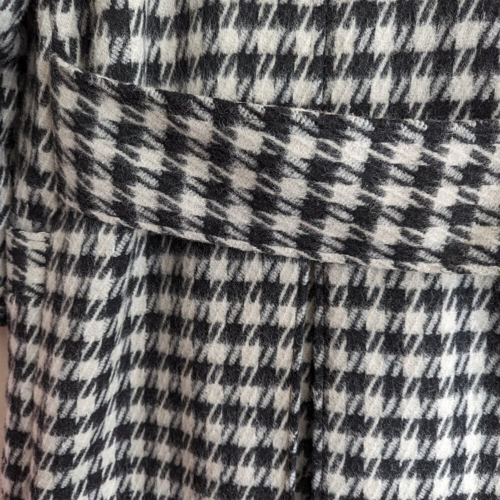 Le Chateau Black and White Houndstooth Coat - Picture 9 of 10
